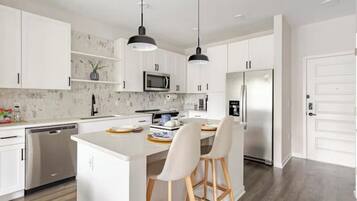 Microwave, oven, stovetop, dishwasher