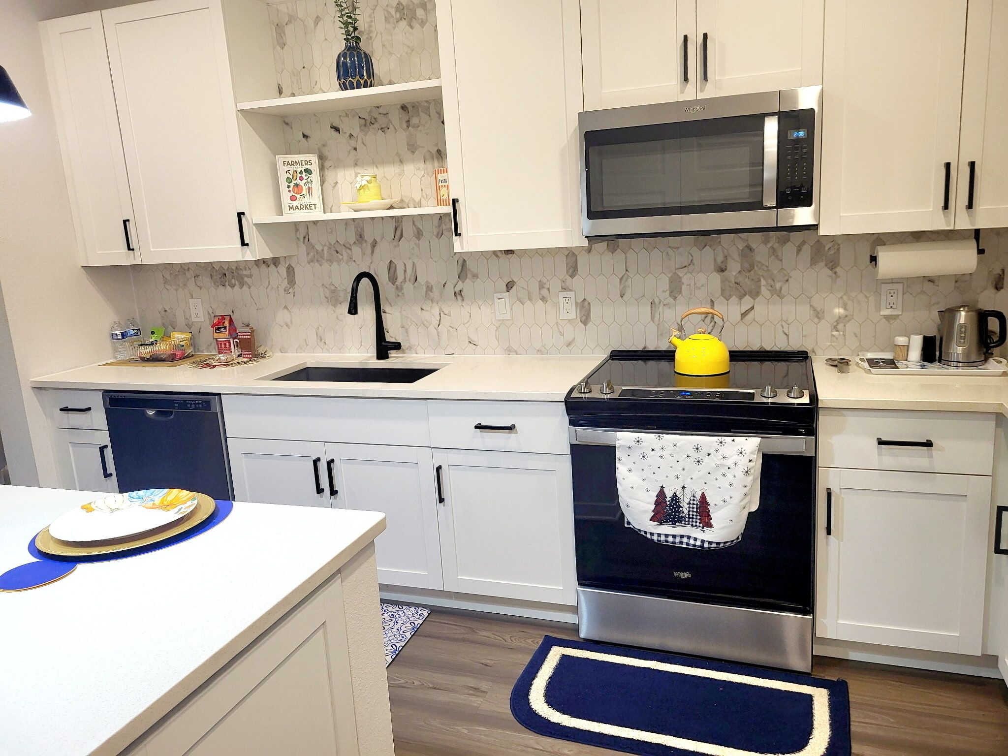 Micro-ondas, fogão, cooktop, lava-louças