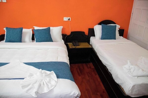 1 habitación, acceso a internet y ropa de cama