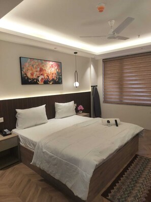 1 chambre, fer et planche à repasser, Wi-Fi, draps fournis