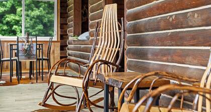 Dogwood Cabin in Clyde - Perfect for a cozy getaway