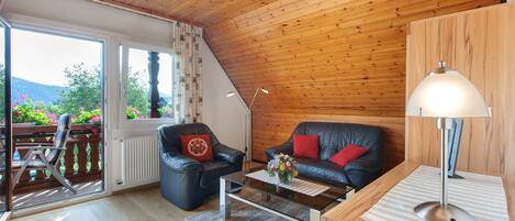 Téléviseur, lecteur de DVD, table de ping-pong, chaßne audio