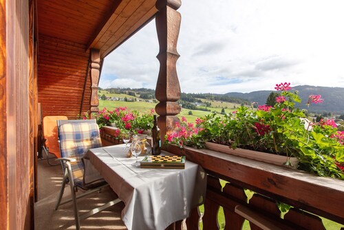 Apartment 'Enzian' with Mountain View, Shared Garden and Wi-Fi