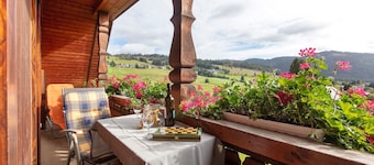 Apartment 'Enzian' with Mountain View, Shared Garden and Wi-Fi