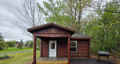 Charming Rustic Cabin #5 near canal