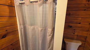 Suihku, pyyhkeet, vessapaperi