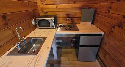 Charming Rustic Cabin #5 near canal