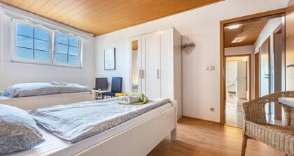 Apartment '3' - Ferienwohnung Weiss