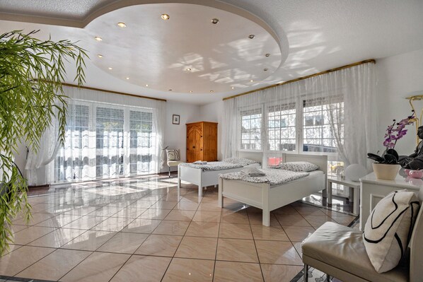 1 soverom, strykejern/-brett, wi-fi og sengetøy