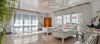 Apartment '2 Mit Garten'