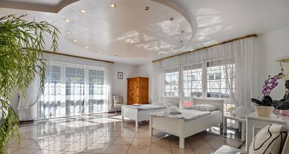 Apartment '2 mit Garten'