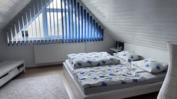 4 bedrooms, WiFi, bed sheets