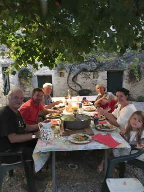 Outdoor dining