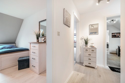 Apartment 'Weserstrand' with Private Garden and Wi-Fi