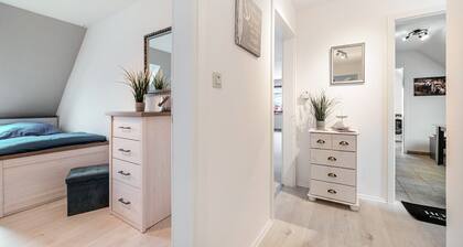 Apartment 'Weserstrand' with Private Garden and Wi-Fi