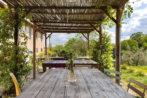 Room 'Olivo - Fattoria Le Caprine' with Shared Garden, Wi-Fi and Air Conditioning