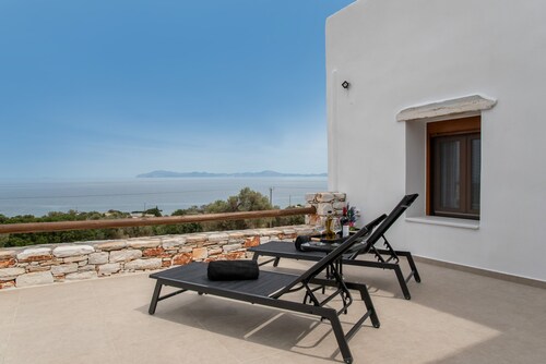 Description of Natural View Villa