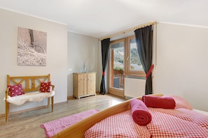 3 chambres, Wi-Fi, draps fournis