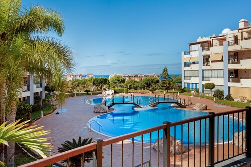 Ferienvilla 'Private Pool Los Cristianos' mit Bergblick, WLAN und Klimaanlage