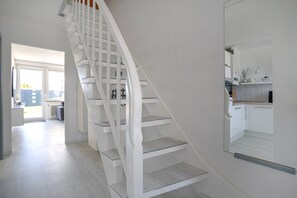 Interior - Holiday Home 'Am See' with Private Garden and Wi-Fi (Hage)