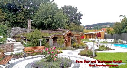 Holiday Apartment Hasi 2 by the Spa Gardens