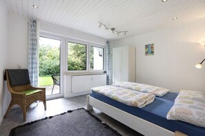 2 bedrooms, WiFi, bed sheets