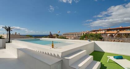 Villa Vacacional 'Vistas al Mar' con Vista al Mar, Wi-Fi y Aire Acondicionado