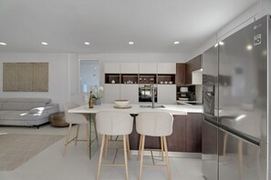 Interior - Holiday Villa 'Sea View' with Ocean Views, Wi-Fi and Air Conditioning (Amarilla Golf)