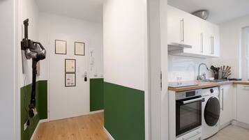 Kühlschrank, Ofen, Herdplatte, Geschirrspüler