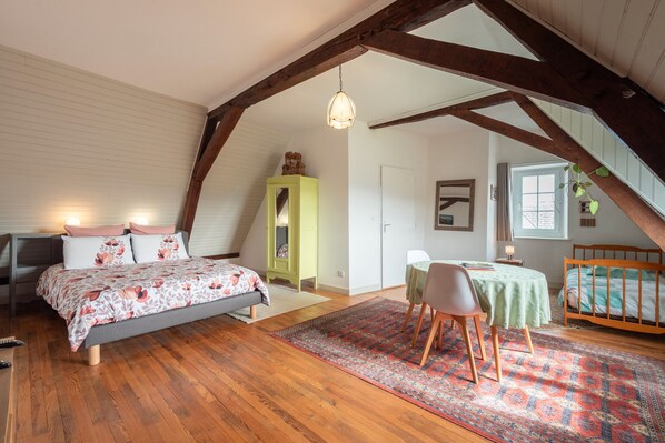 1 soverom, strykejern/-brett, wi-fi og sengetøy