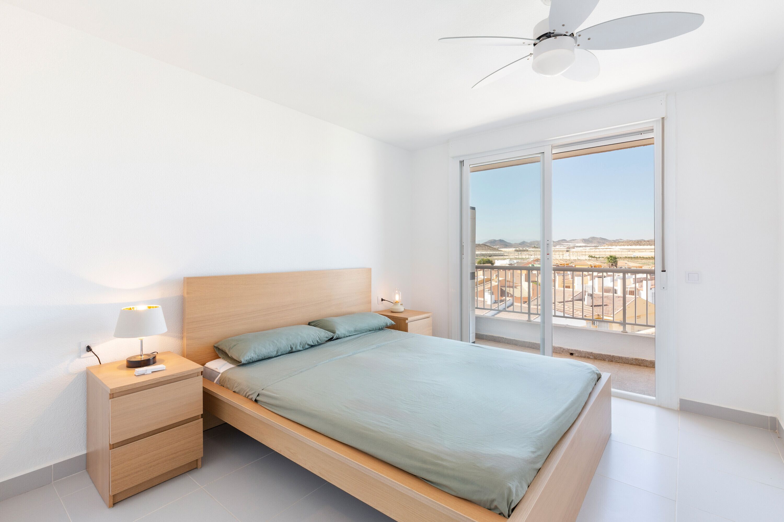 2 slaapkamers, een strijkplank/strijkijzer, wifi, beddengoed