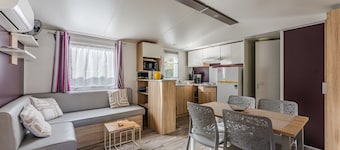 Bungalow '2 Chambres 6 Personnes' avec Terrasse Privée, Jardin Privé et Climatisation
