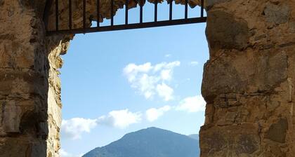 Apartment 'L'Angolo Con Vista A Bajardo' with Mountain View, Private Terrace and Private Garden