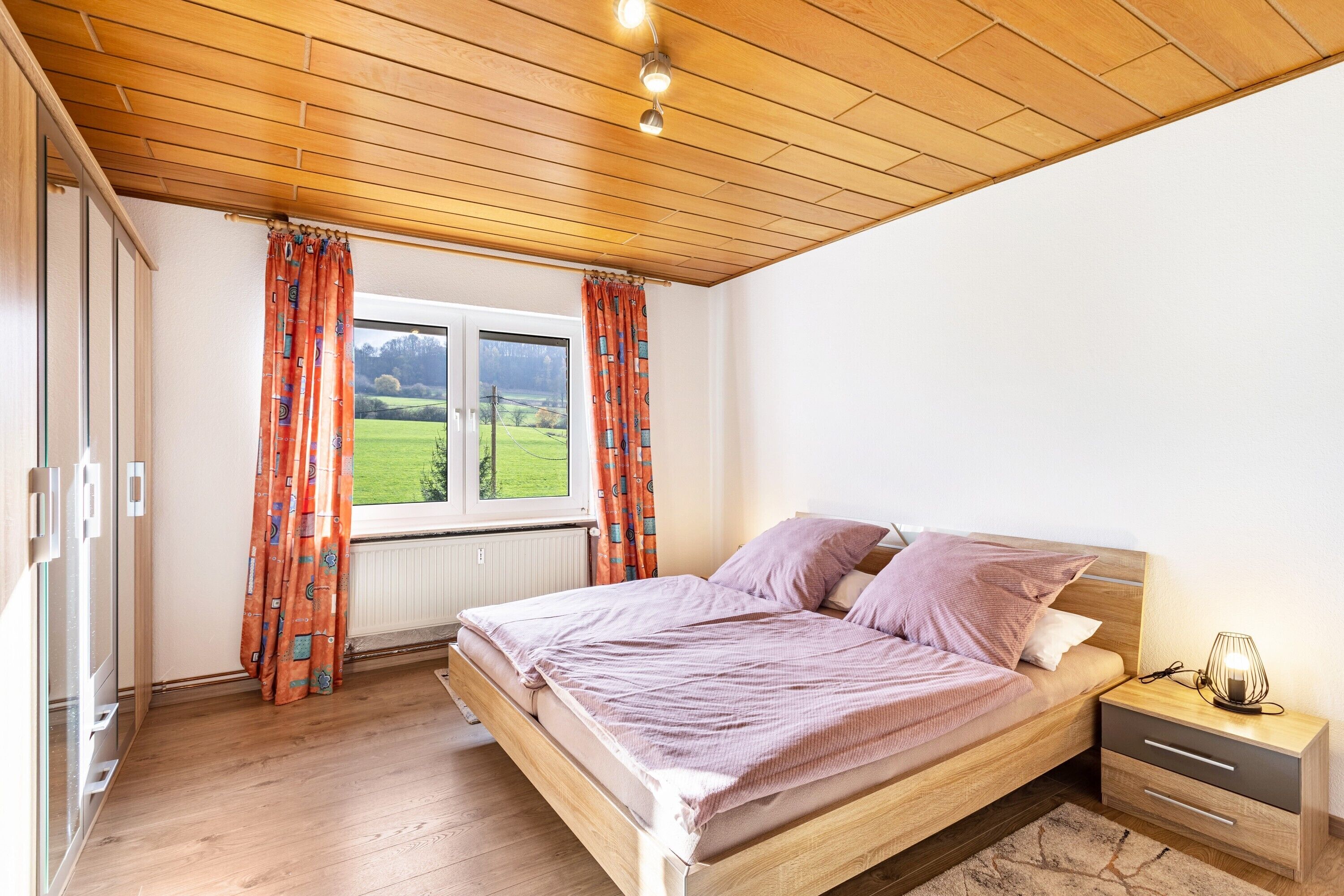 2 Schlafzimmer, Bügeleisen/Bügelbrett, WLAN, Bettwäsche