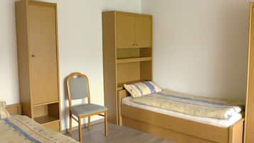2 quartos, ferros/tábuas de passar roupa, Wi-Fi, roupa de cama