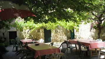 Restauration extérieure