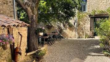 Restauration extérieure