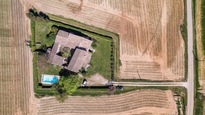 Uklassifisert bilde, 2 av 37, knapp