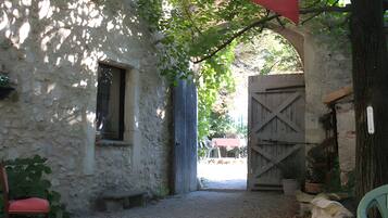 Overnatningsstedets område