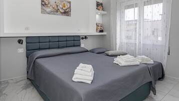 1 camera, Wi-Fi, lenzuola