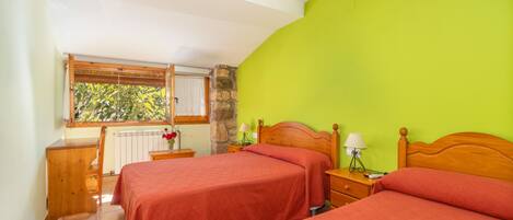 1 bedroom, WiFi, bed sheets