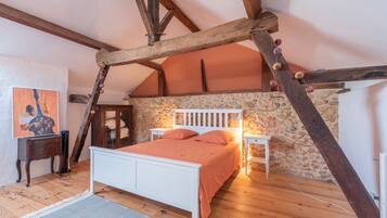 4 habitaciones, wifi y ropa de cama