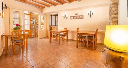 Room 'Habitación Doble' with Mountain View, Wi-Fi and Air Conditioning