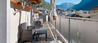 Holiday Home 'Sam Fiamet' with Mountain View, Shared Garden and Wi-Fi