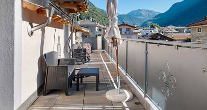 Holiday Home 'Sam Fiamet' with Mountain View, Shared Garden and Wi-Fi