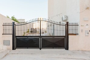 Enceinte de lâhĂ©bergement