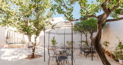 Habitación 'Levante' con Jardín Compartido, Wi-Fi y Aire Acondicionado