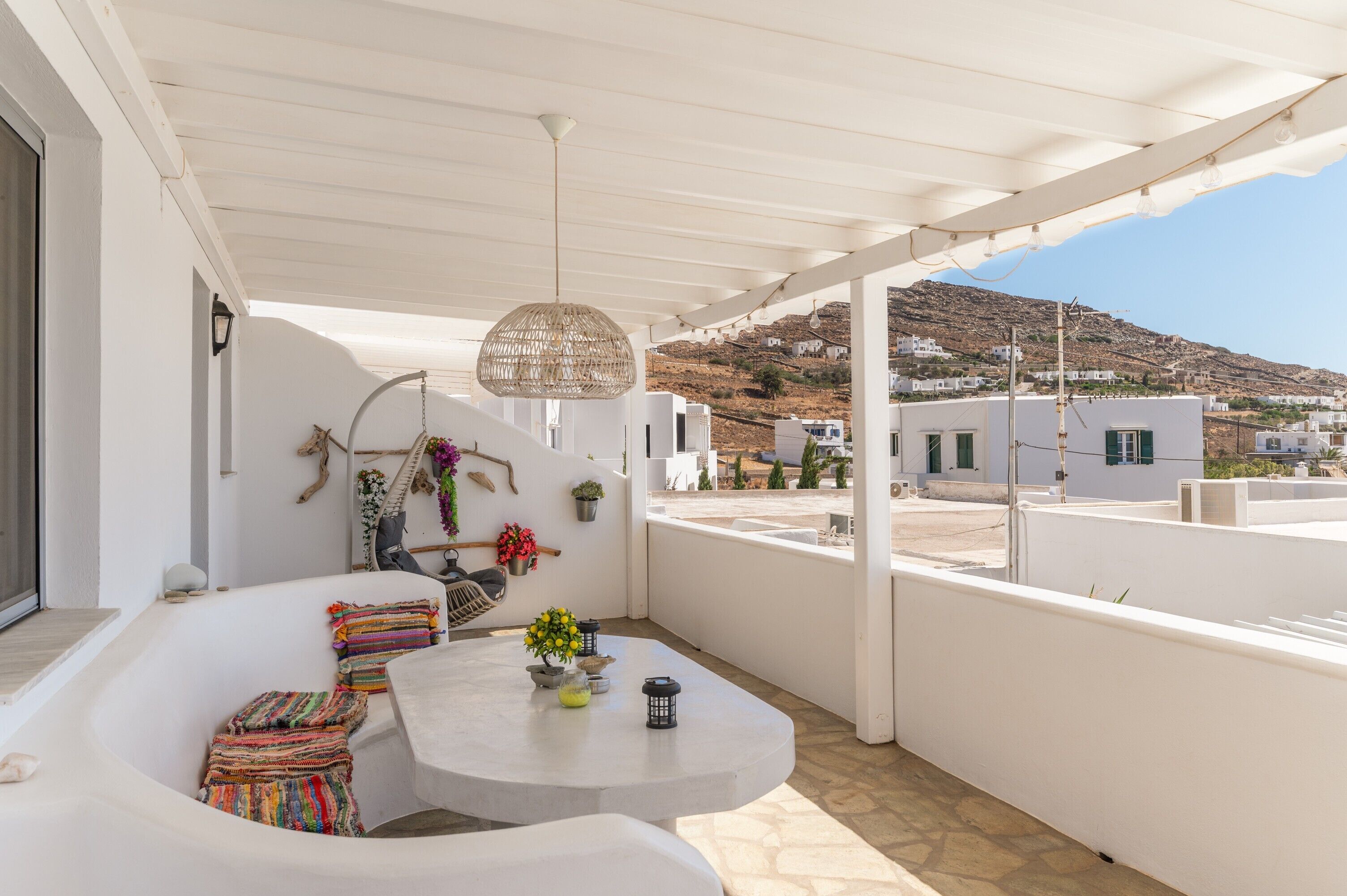 屋外ダイニングエリア