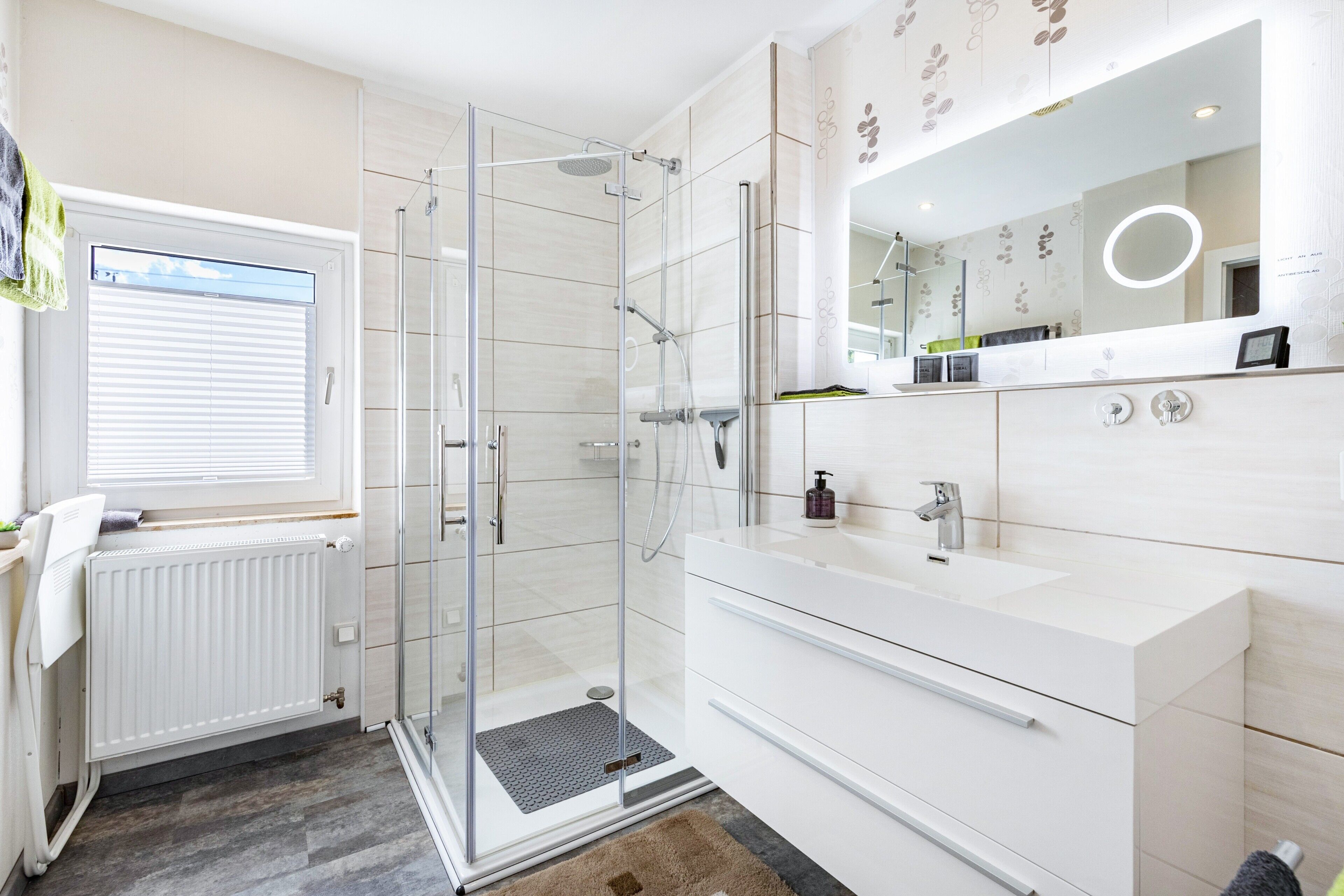 Shower, free toiletries, hair dryer, towels