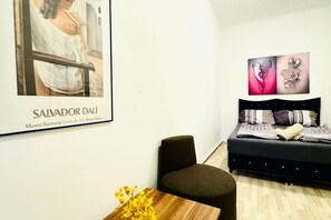 Interior - Cozy Private Room | Shared Flat Near FAC Platz (Vienna)